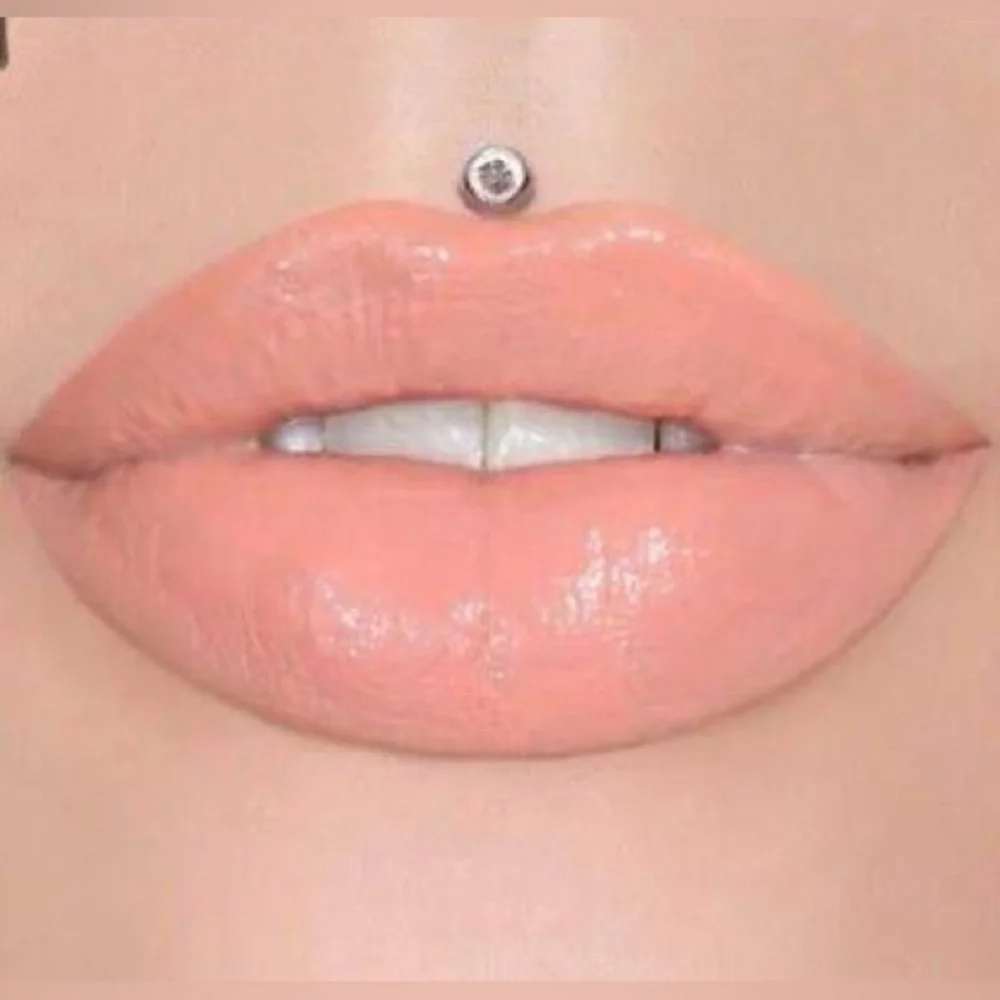 Jeffree Star Supreme Gloss - Entwined